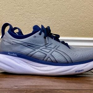ASICS Gel-Nimbus Athletic Shoes - Gray and Navy